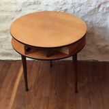 A worker sewing vintage from the 60s