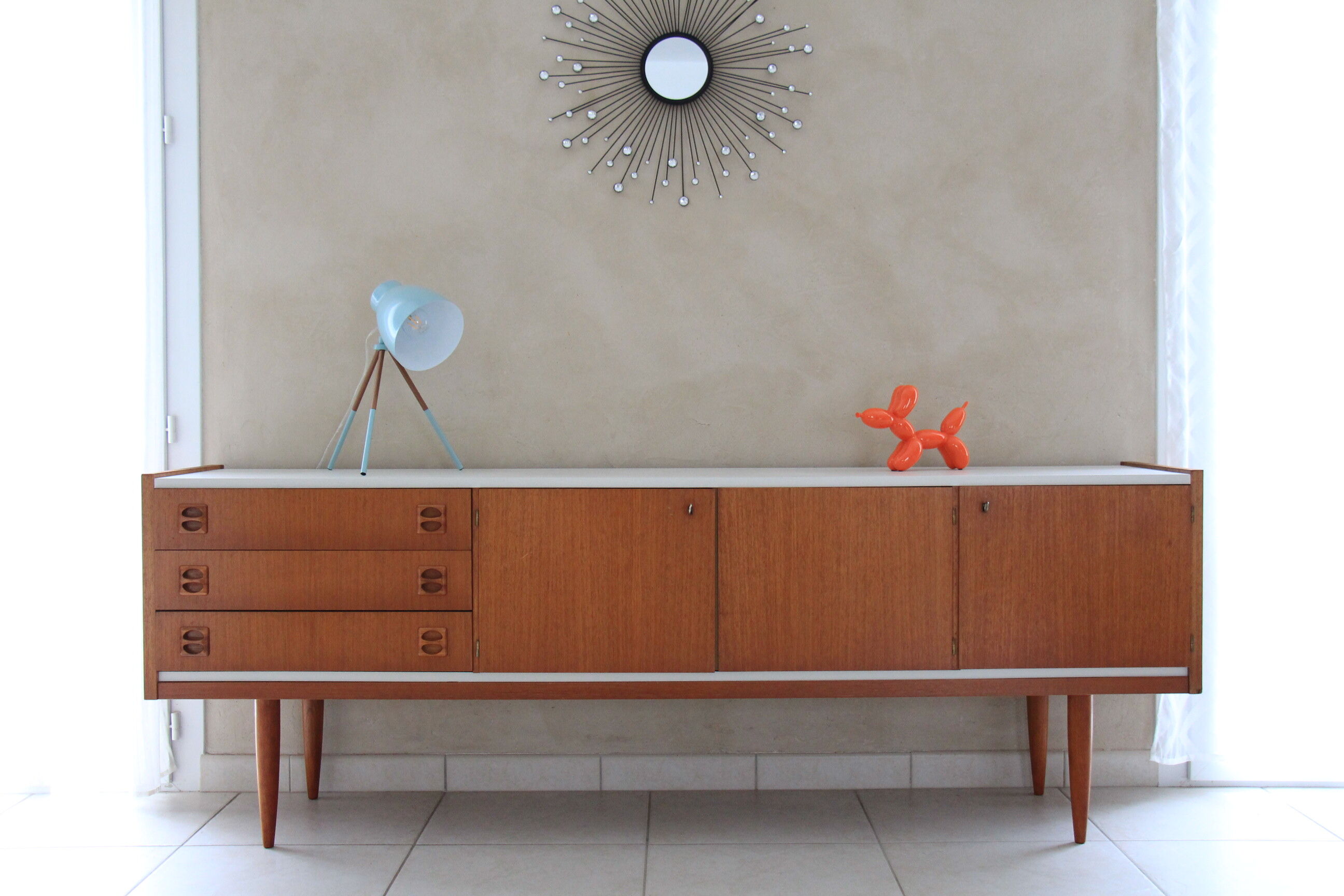 Enfilade design scandinave vintage en teck