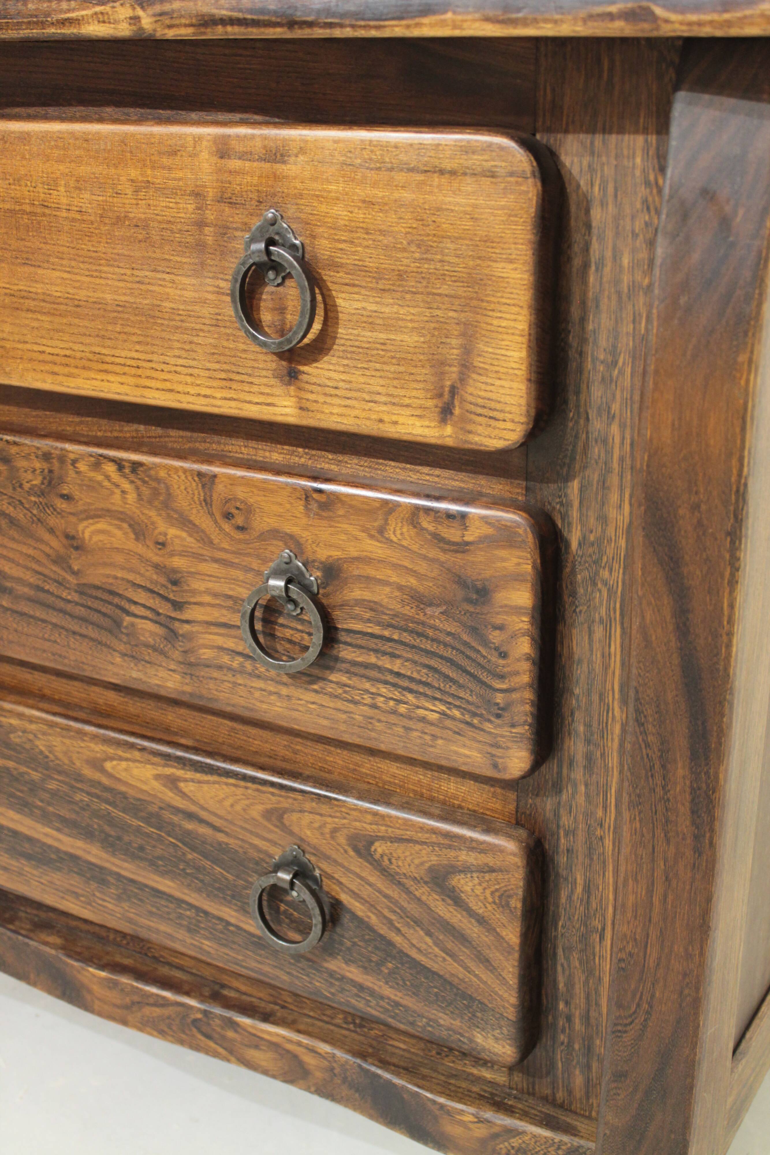 Commode brutaliste en orme Aranjou - Année 60