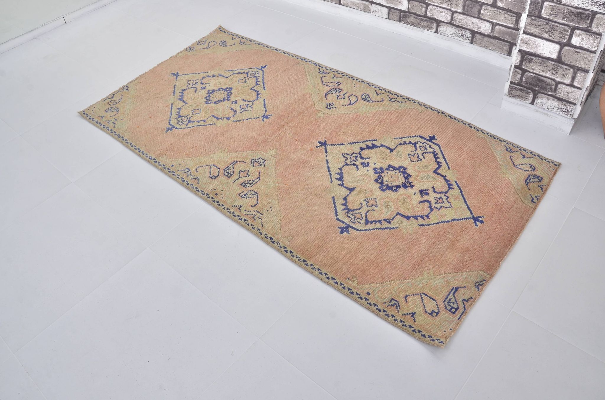 Tapis floral anatolien Oushak sku 2042