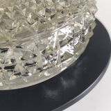 Applique en verre ciselé et métal laqué 1970