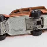 Voiture miniature ancienne