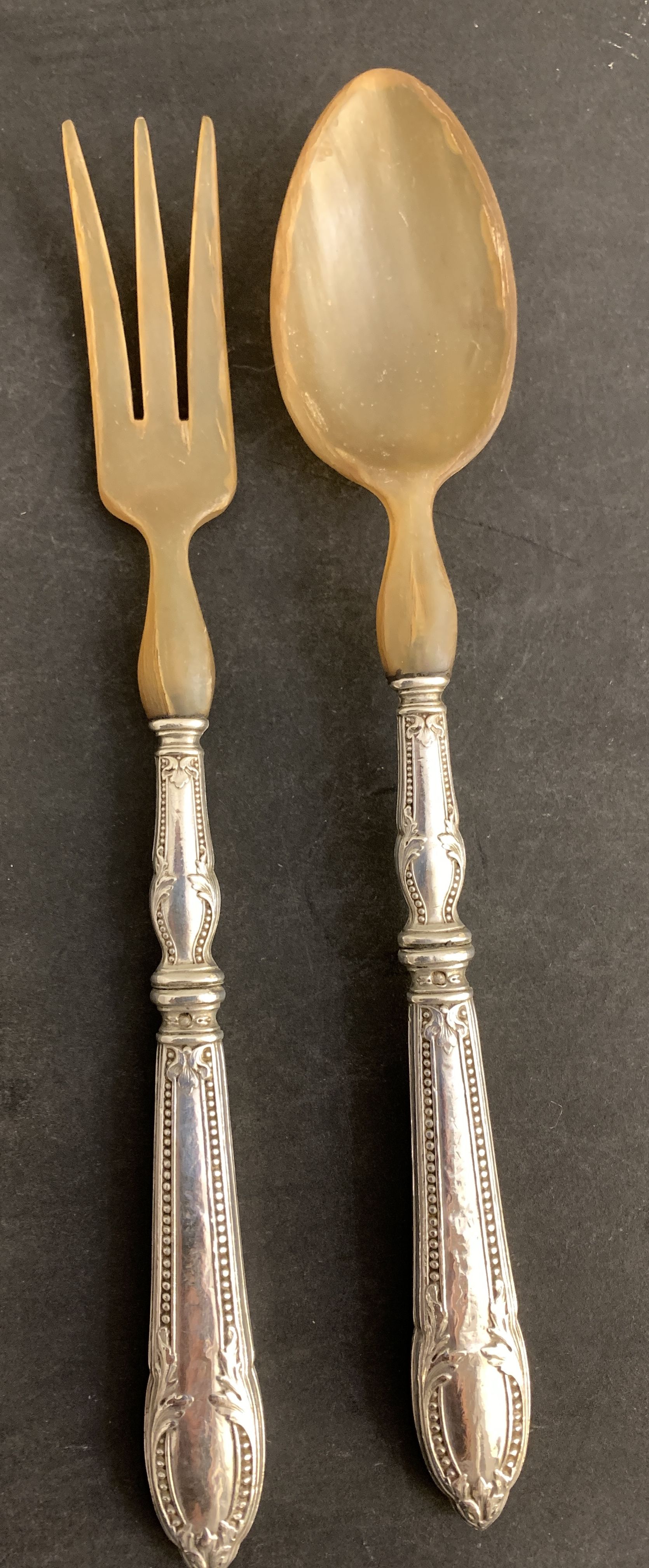 4 couverts de service en argent pour gigot et salade, XIXème