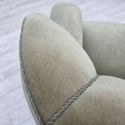Fauteuil relax danois des années 1970, velours d'ameublement vert clair
