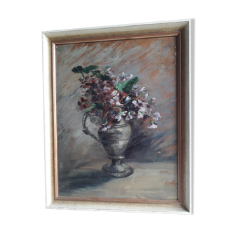 Old painting depicting a bouquet of flowers