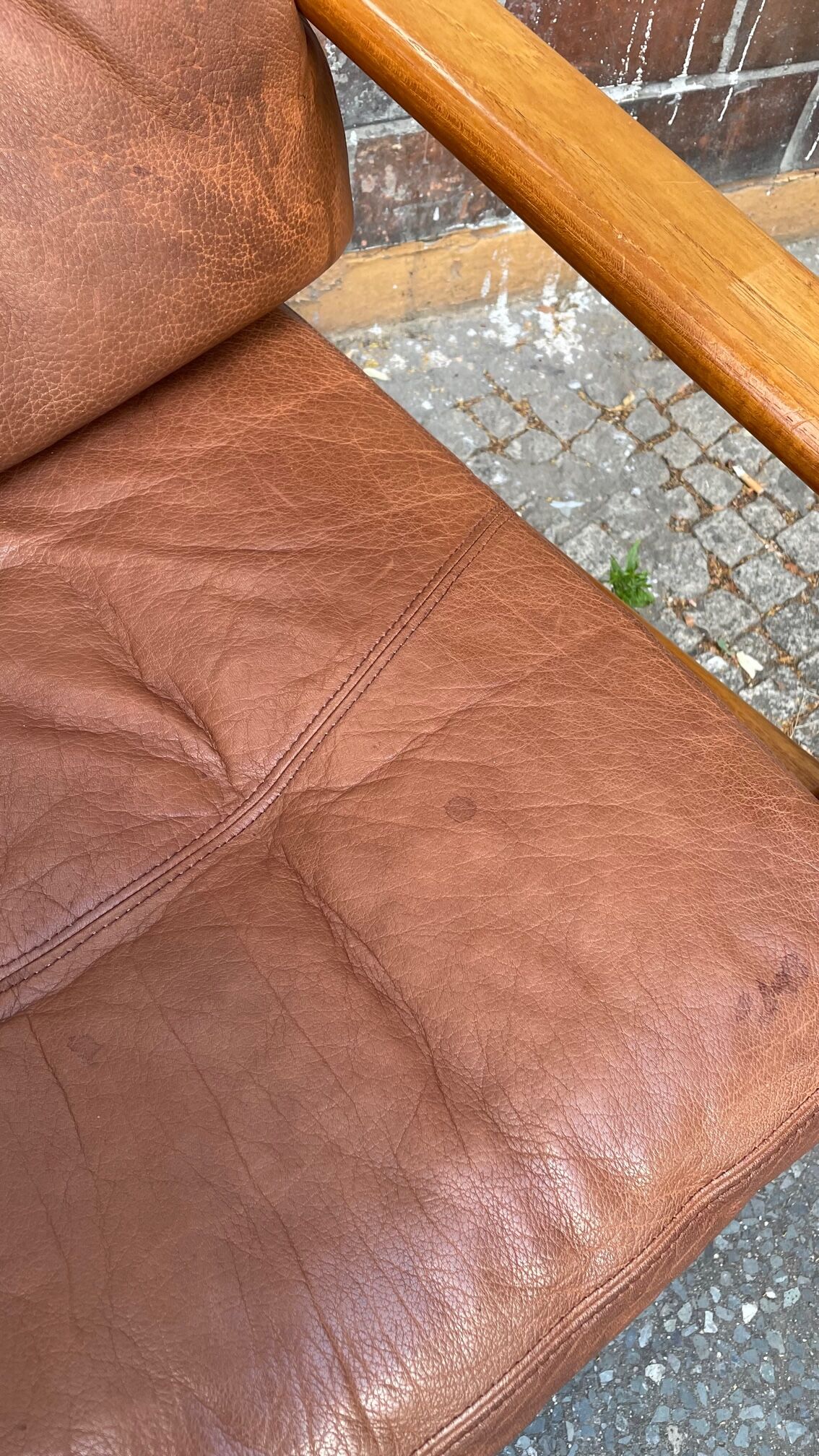HS Denmark sofa in leather and teak from the 60s