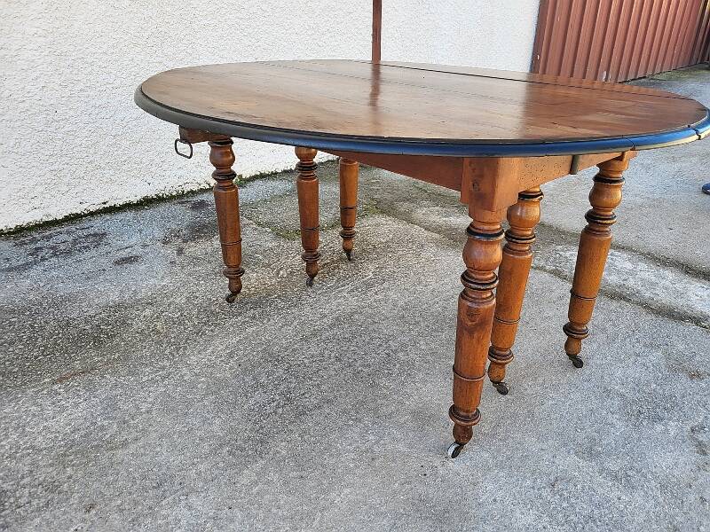 louis philippe 6-leged walnut table from the 19th century 320.50 cm long