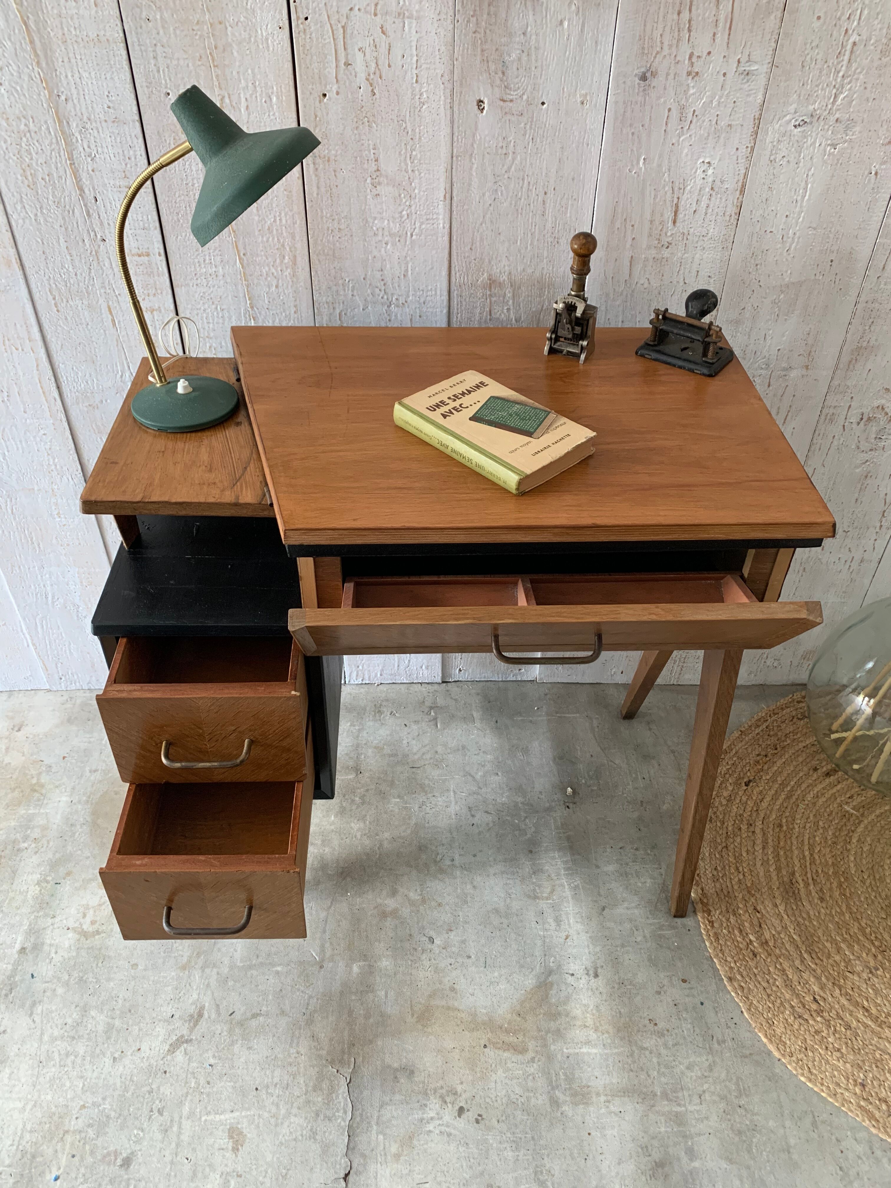 Small desk