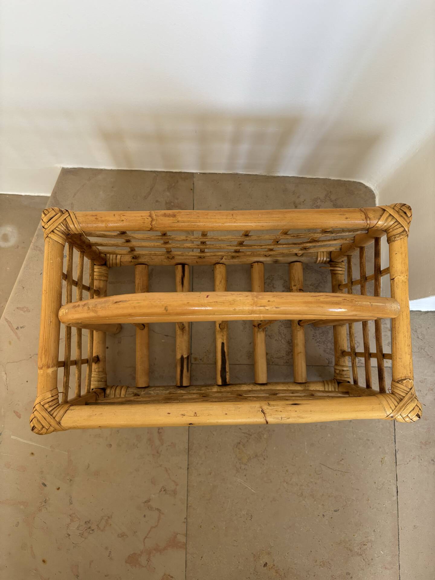 Magazine rack