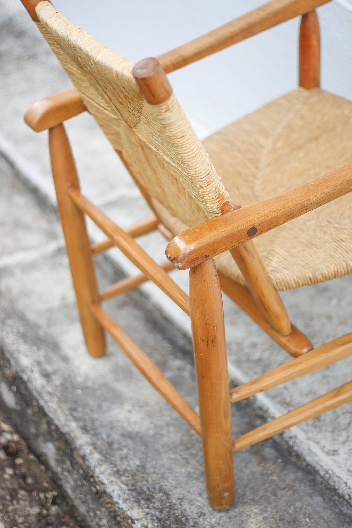 Charlotte Perriand armchair model 21 Chamrousse, French designer armchair