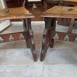 Paire anciens tabourets bois sculpté