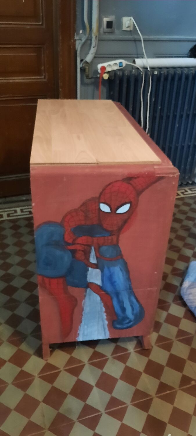 Vintage painted chest of drawers