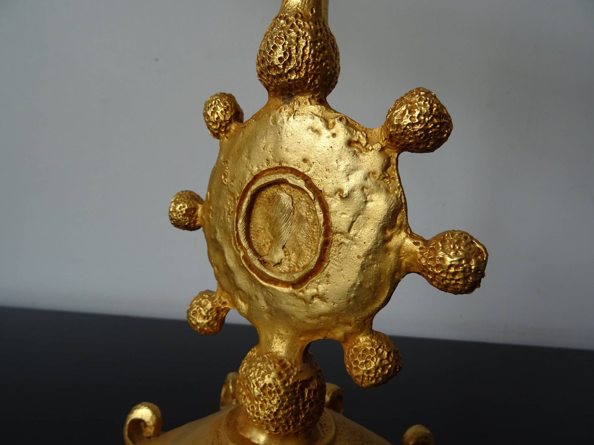 Sculptural cup bronze and glass Fondica stone casenove
