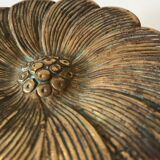 Cup flowers in brass