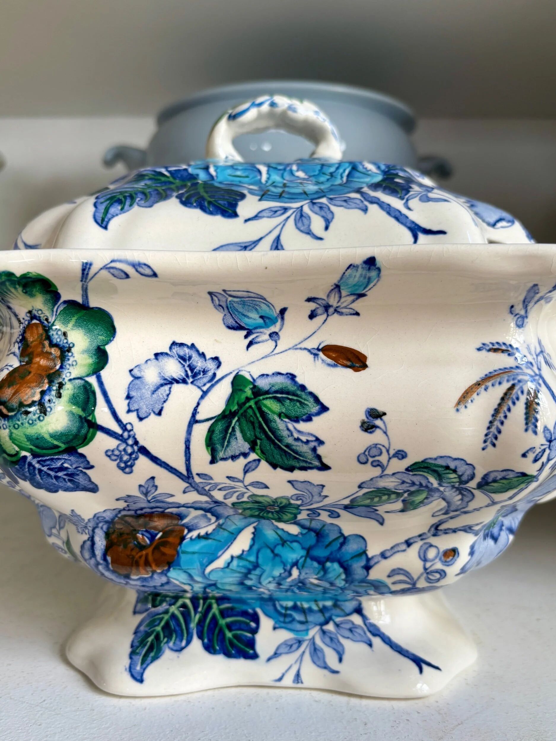 Mason's ironstone soup tureen, "Belvedere" service - early 20th century