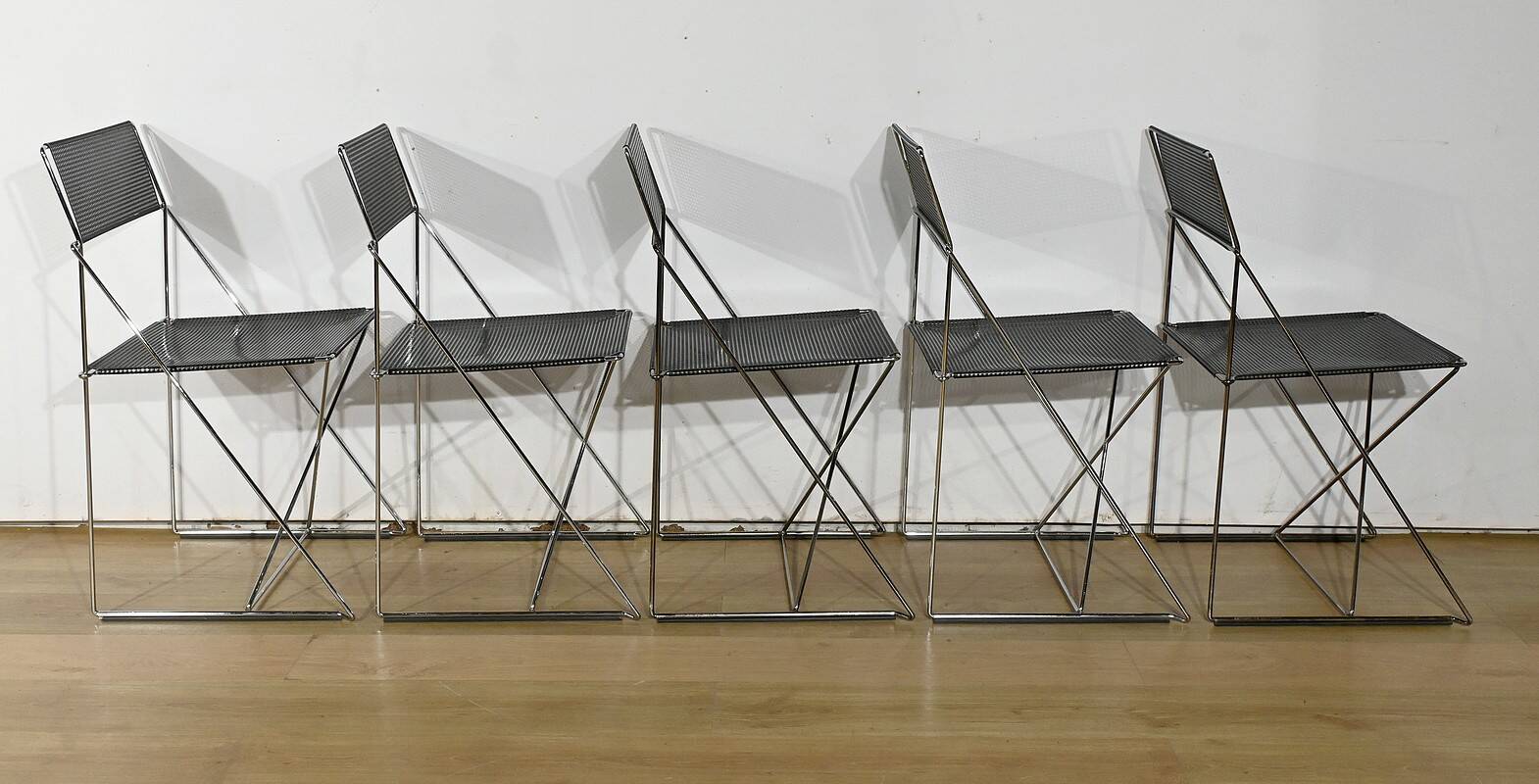 Suite of 5 Nuova X Line Omli Chairs for Magis, by Niels Joergen Haugesen – 1980