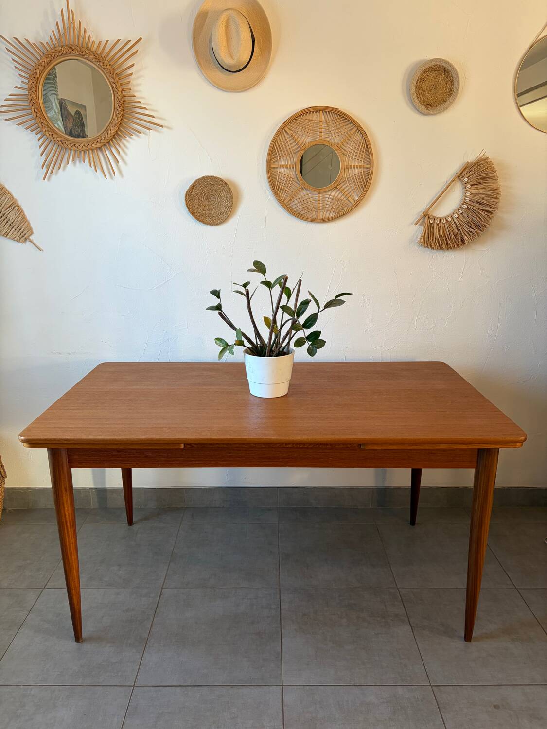 Danish table from the 1960s (very large when extended)