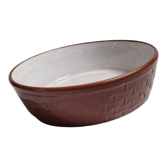 Tellubite stoneware cake dish