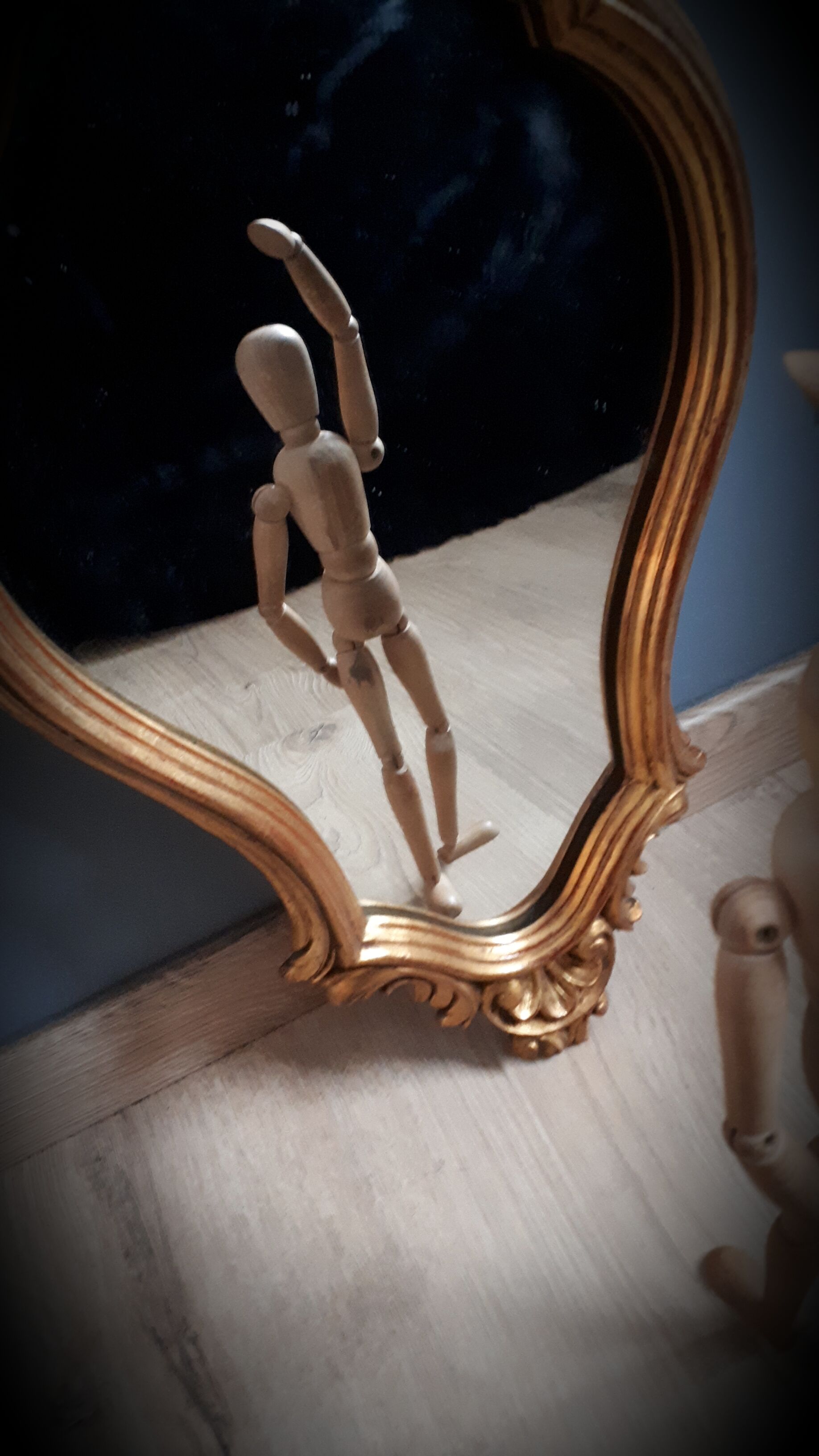 Baroque golden mirror