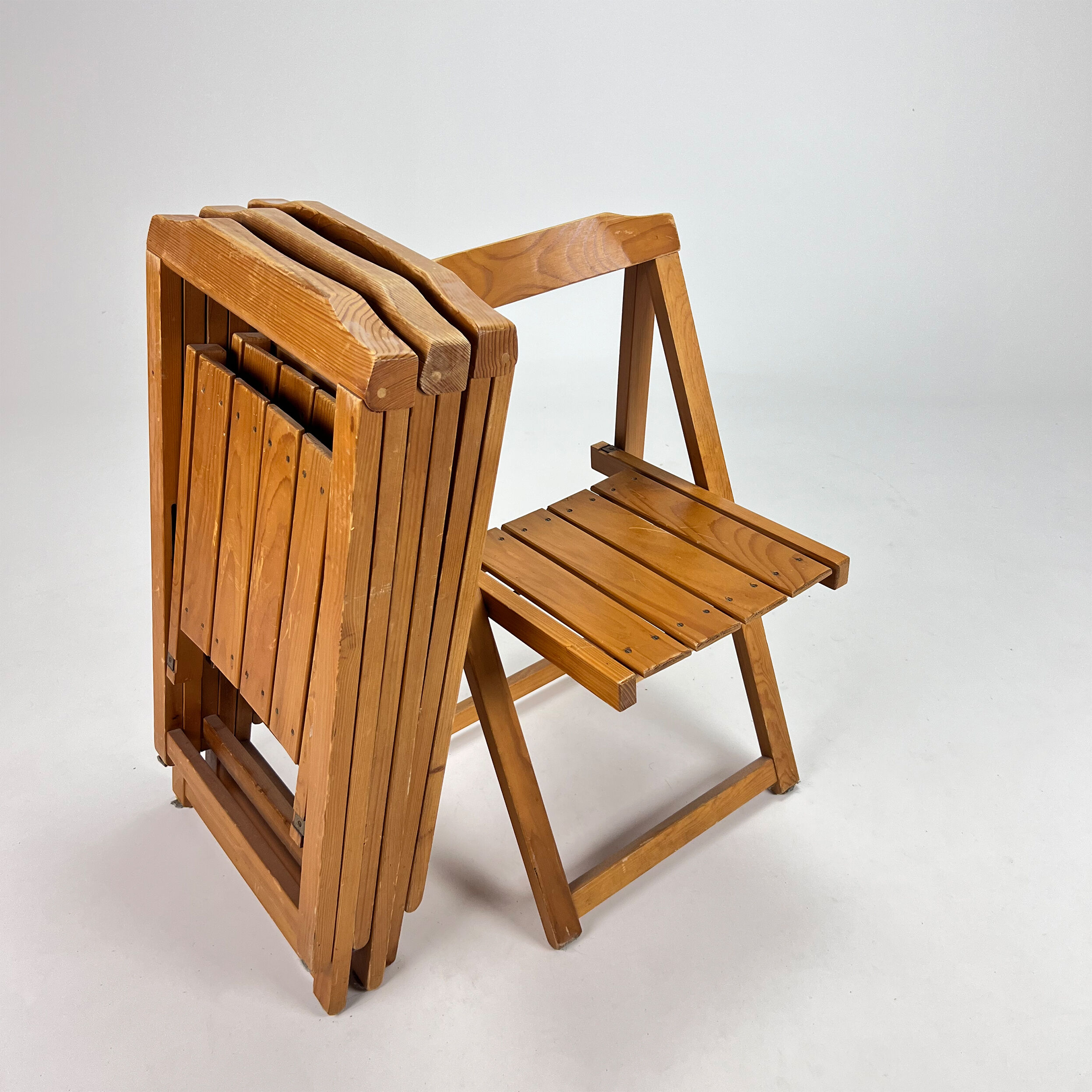 Set of 4 Italian Birchwood Folding Chairs, 1970s