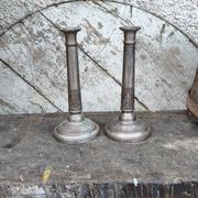 Paire de bougeoirs en cuivre XIXe
