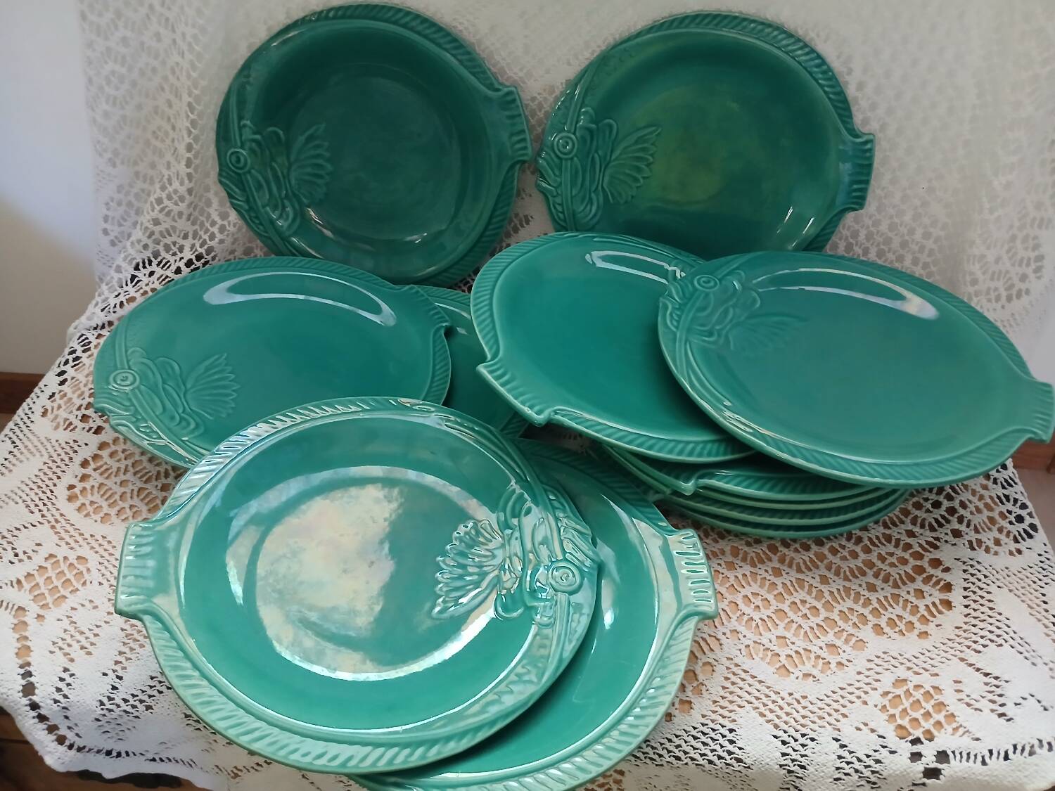 12 vintage zoomorphic dinner plates