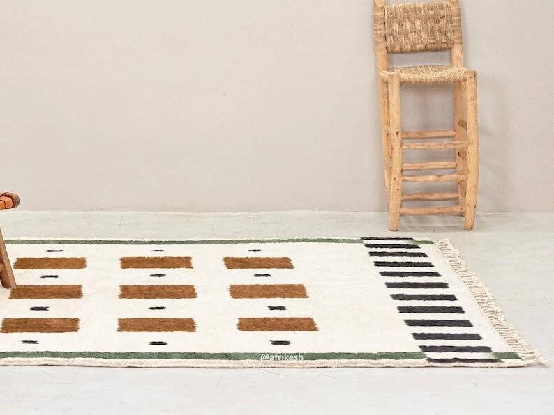 Moroccan wool rug 250cm x 150cm