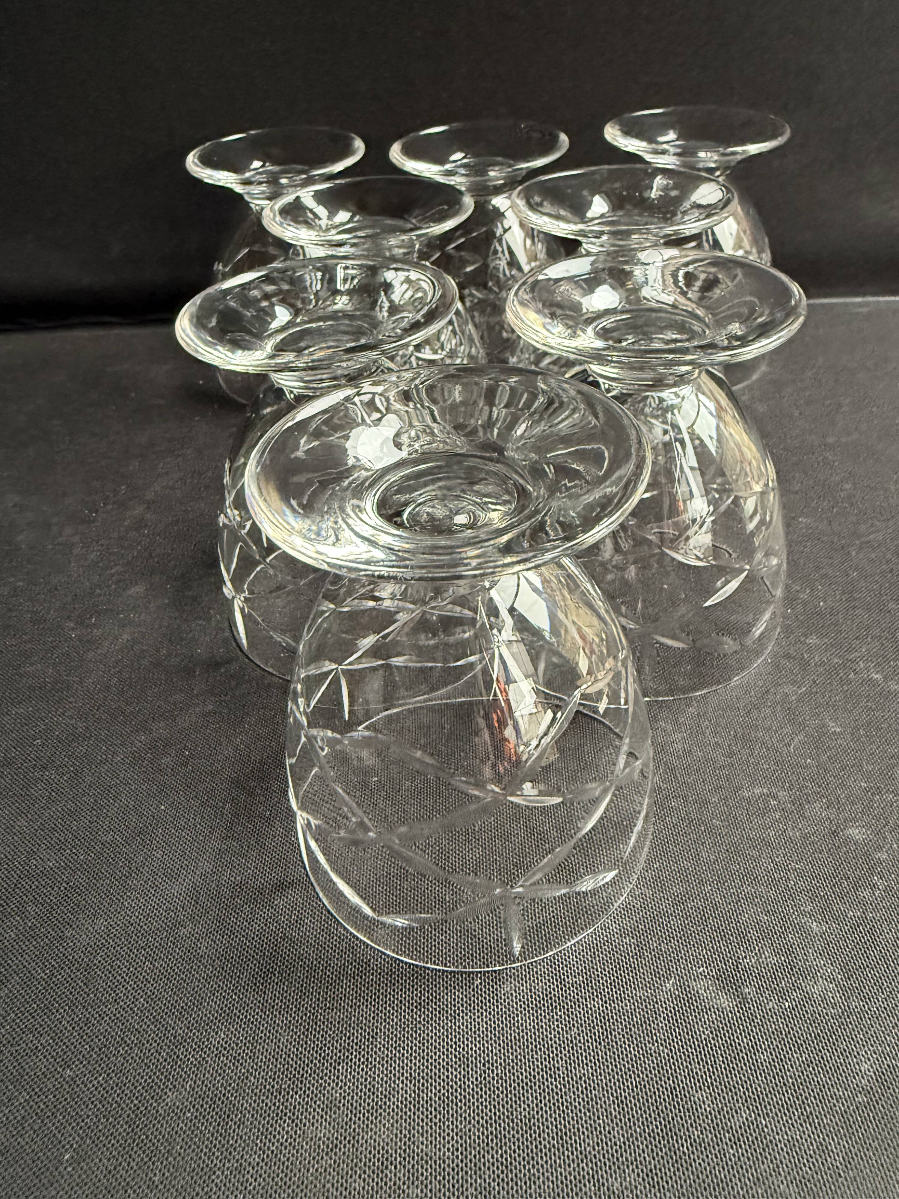 8 Wine glasses – Daum Nancy France