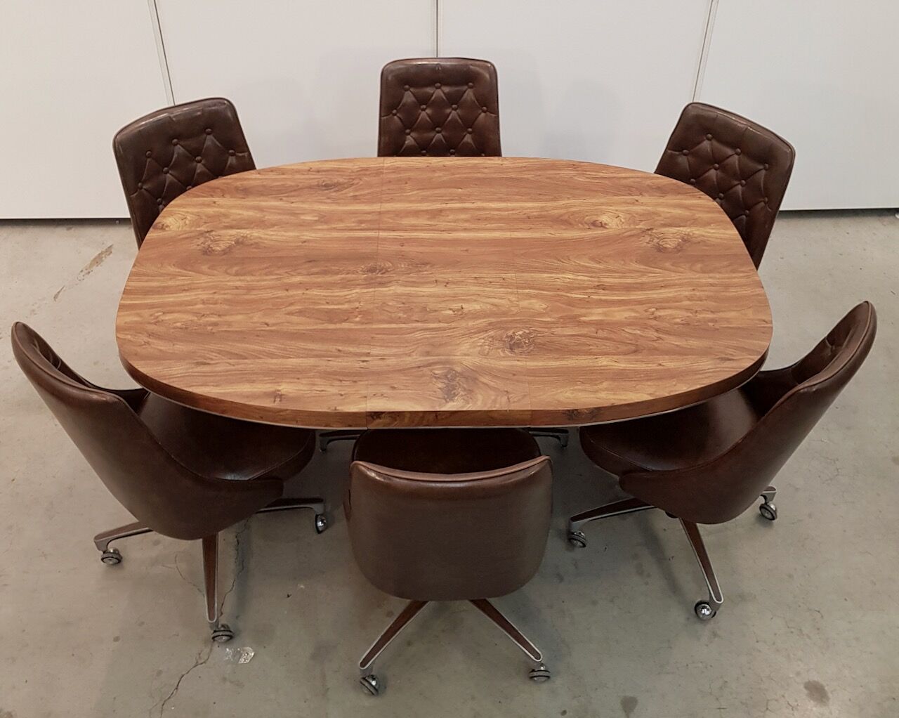 Shelby Williams dining table and 6 chairs