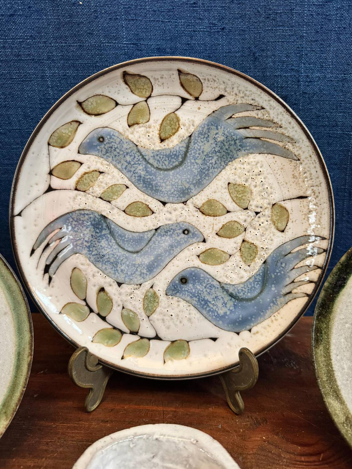 Set of 6 ceramics by the renowned artist Albert Thiry.