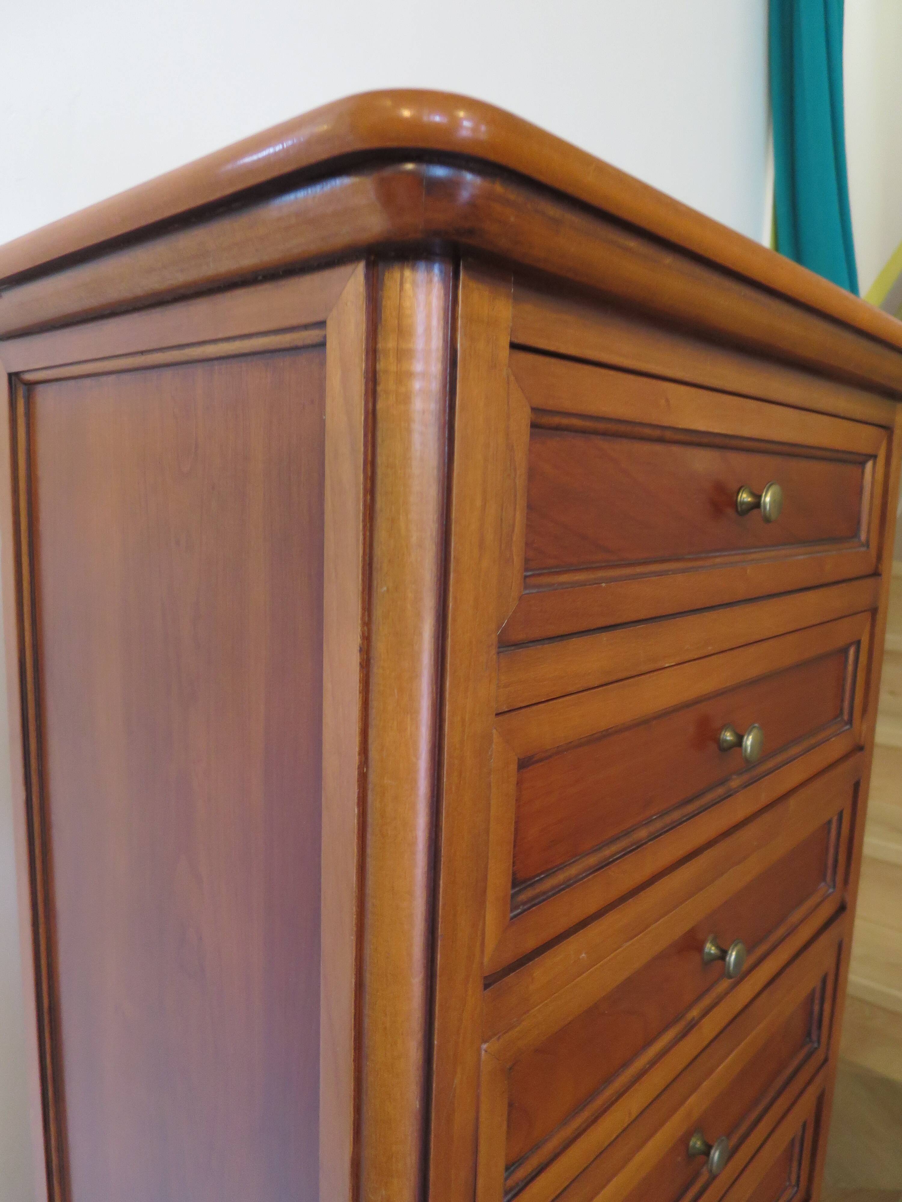 Rare Louis Philippe chest of drawers with 7 drawers from the 80s in cherry wood