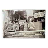 Urban snapshot – An authentic scene of New York captured in 1959.