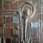 Panneau en céramique brutalisme