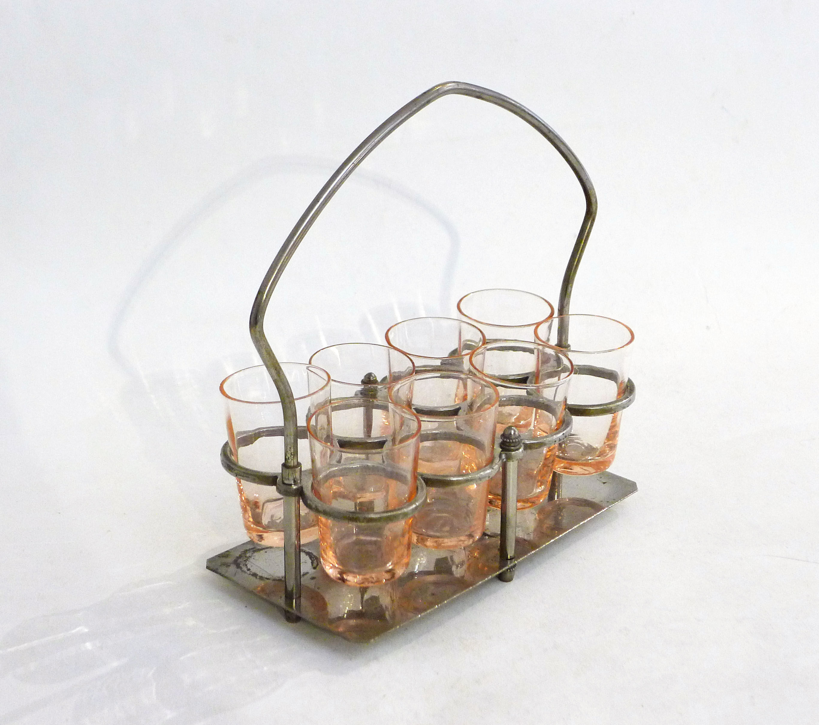 Service of 8 shot glasses