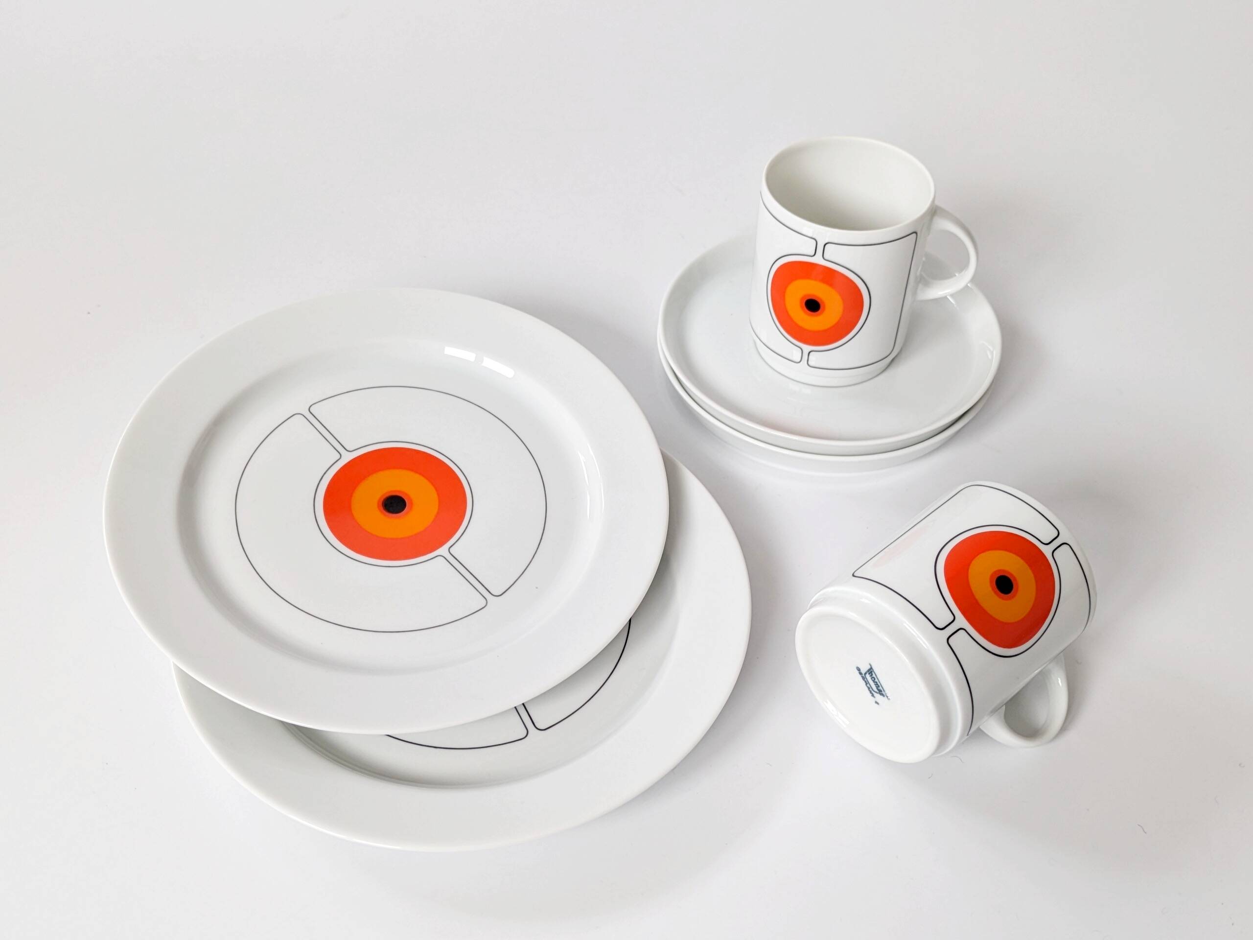 Set of 6 porcelain pieces by Thomas Rosenthal, Eclipse series, 1970s.