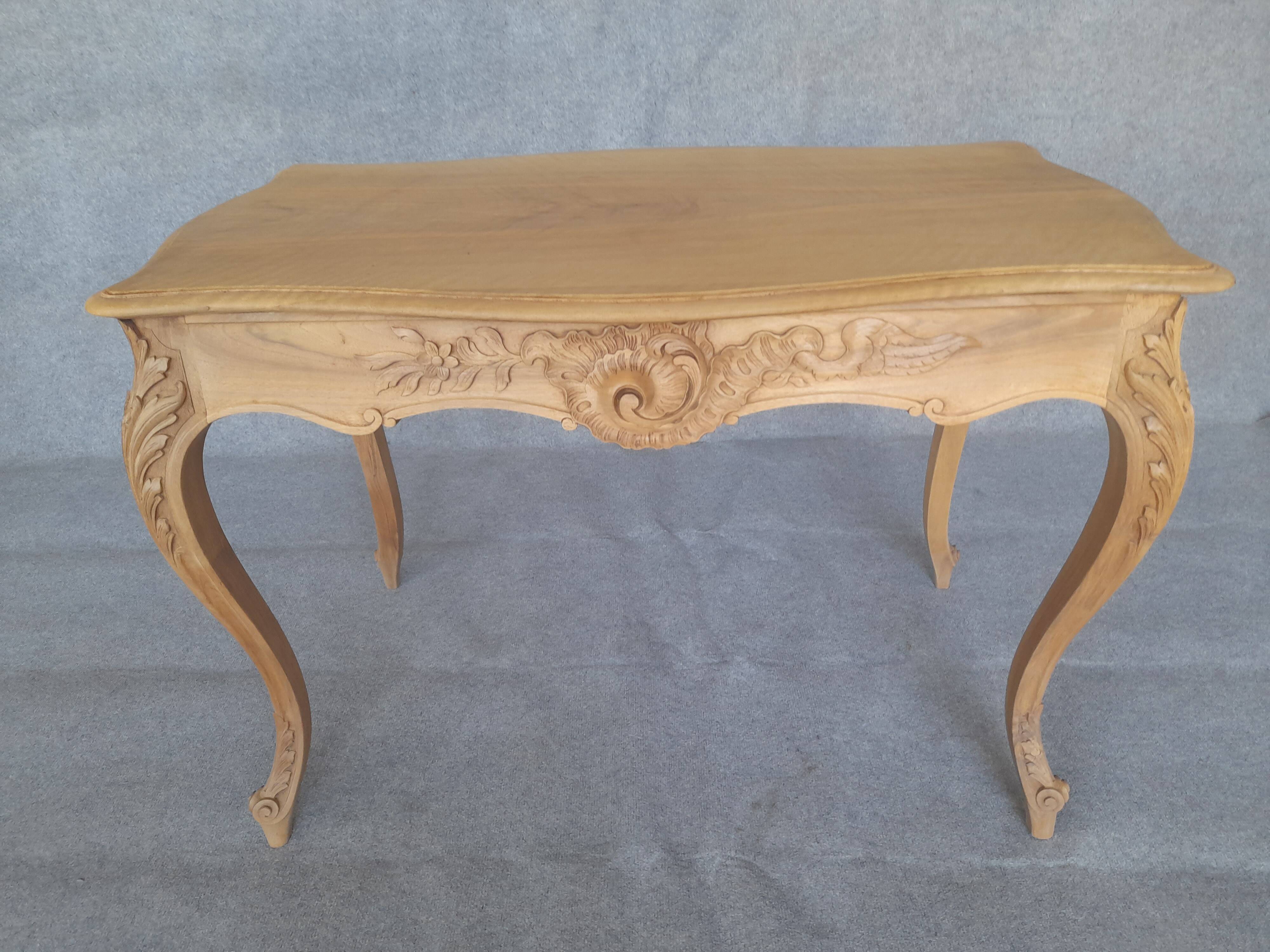 Louis XV table from the year 1900.