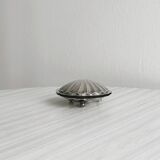 shell box in silver metal and worked glass