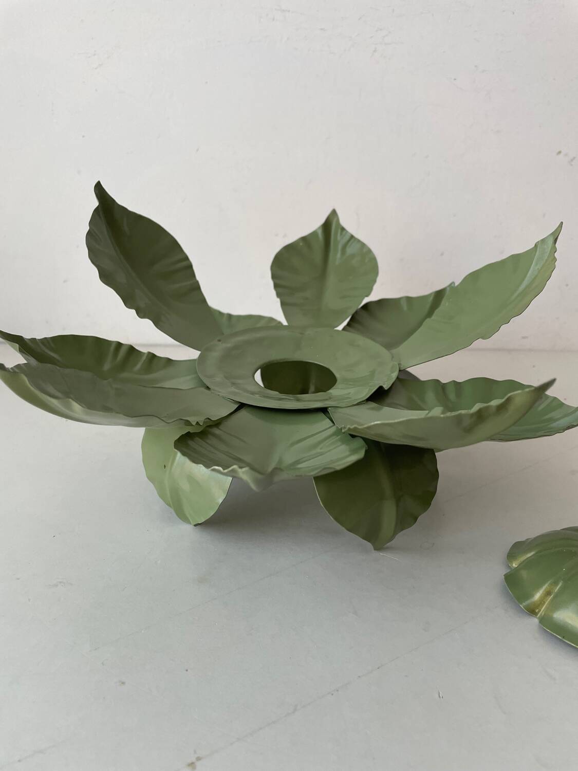 Green metal leaf wall light