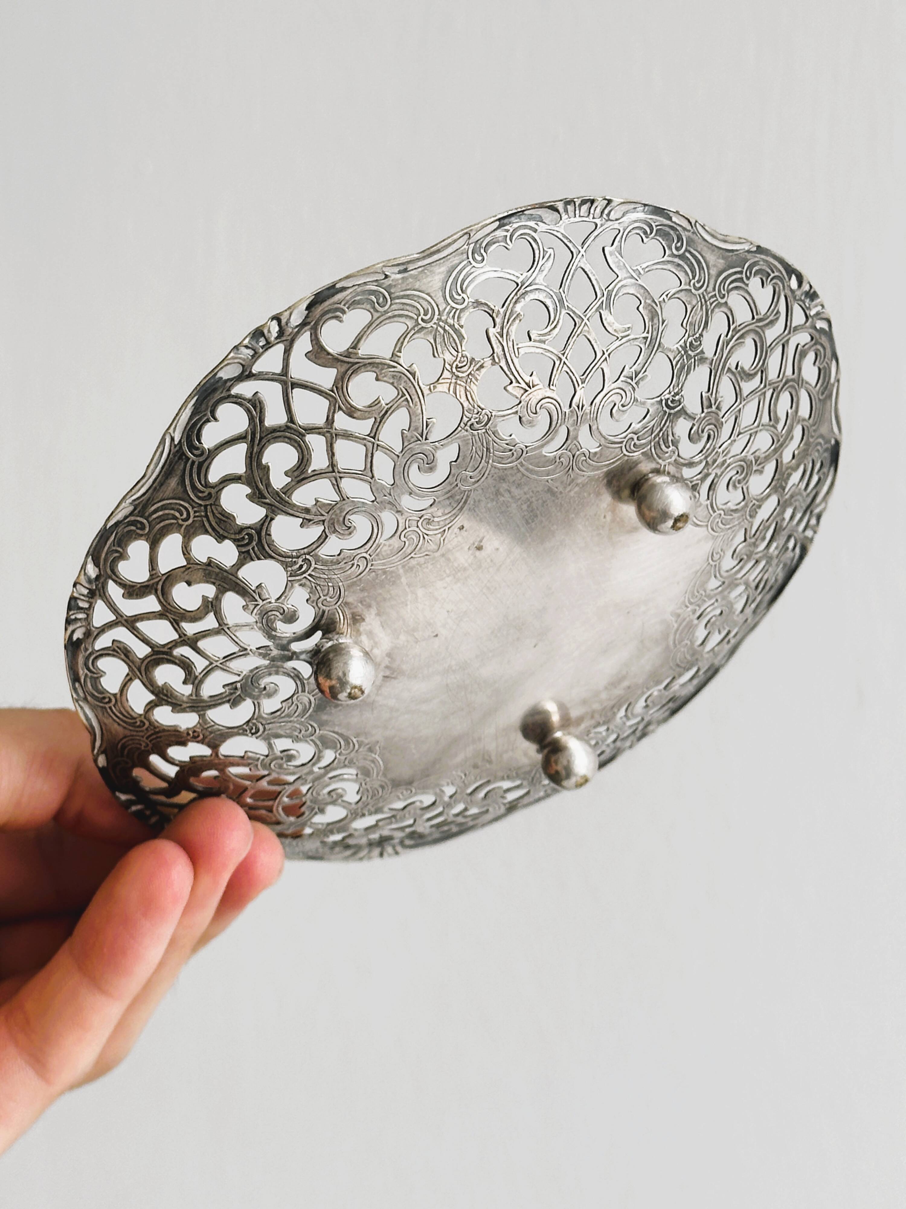 Small bowl in old openwork metal