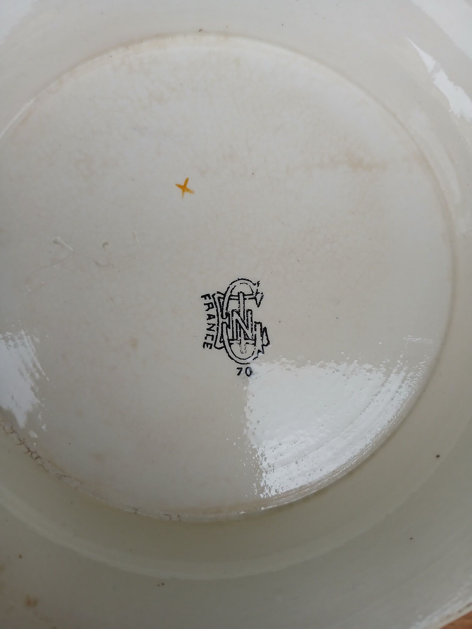 Antique Gien salad bowl
