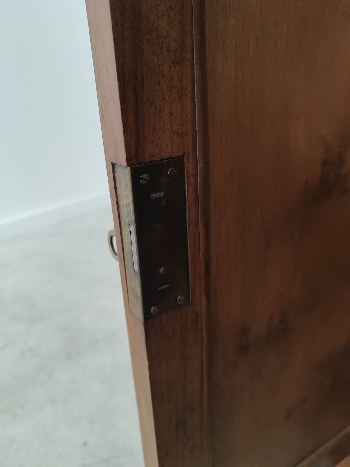 Antique Louis 16 style sideboard, marble