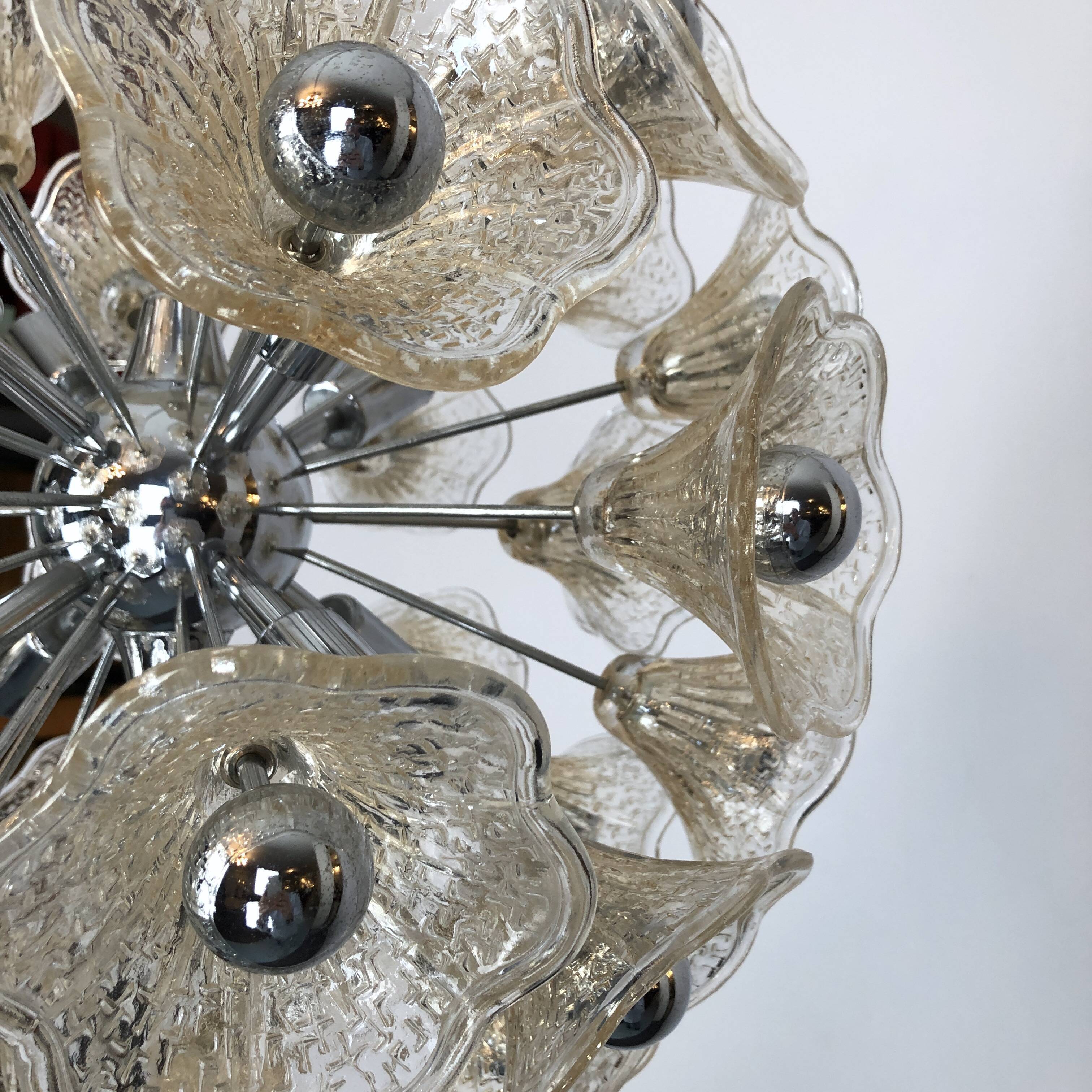 Venini, vintage 35 glass flowers sputnik from 70s