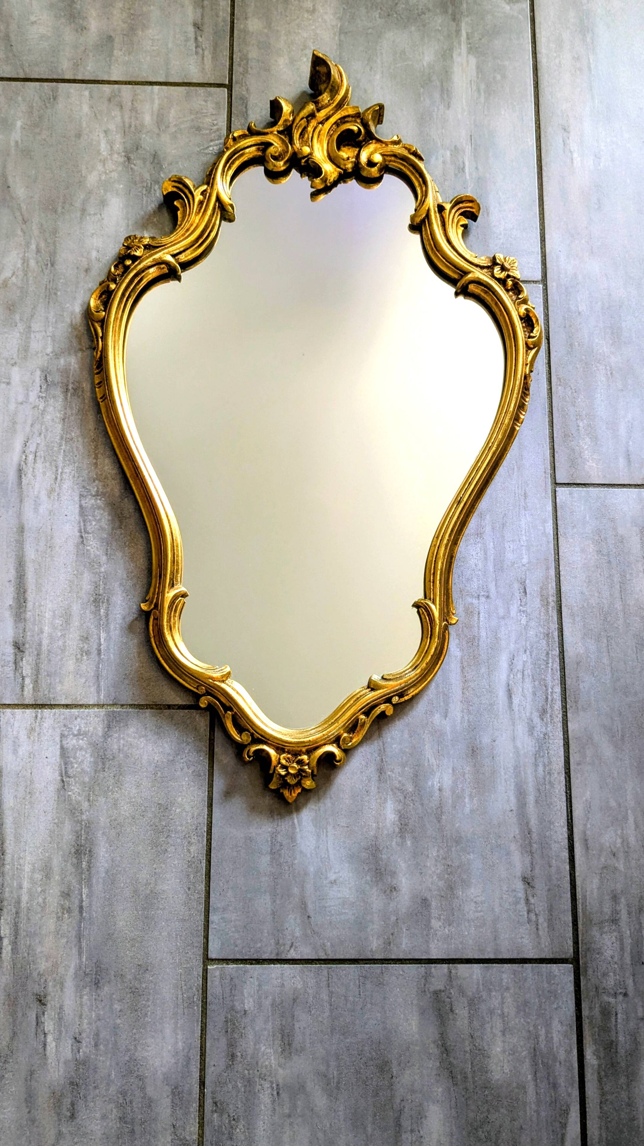 Miroir baroque doré ancien — courbes élégantes, esprit château 69 X 43 cm