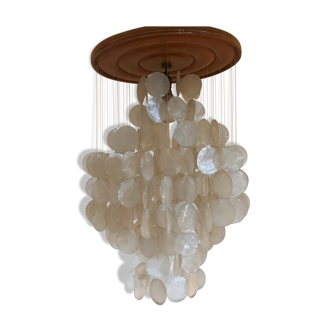 Suspension with mother-of-pearl stamps