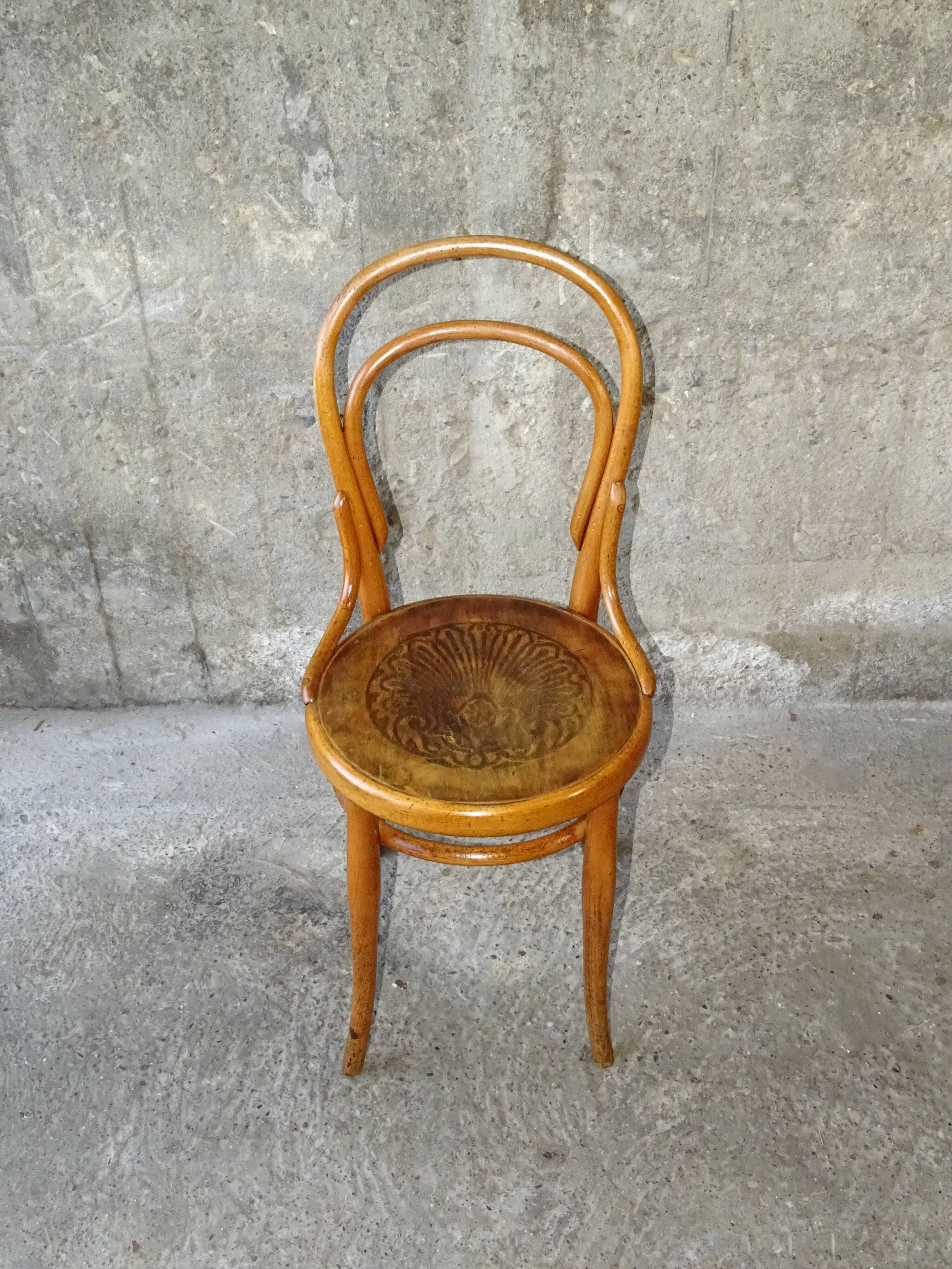Chair Bistrot THONET N° 14 -1/2 - wooden seat - 1900 -