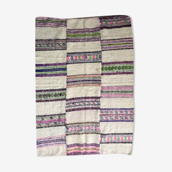 Tapis moelleux en laine blanche naturelle avec rayures colorées tapis roumain tissé à la main 227x134cm