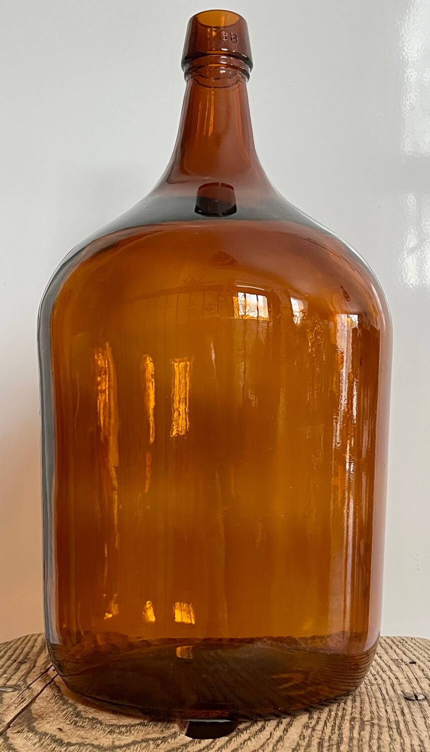 Give me amber Jeanne.