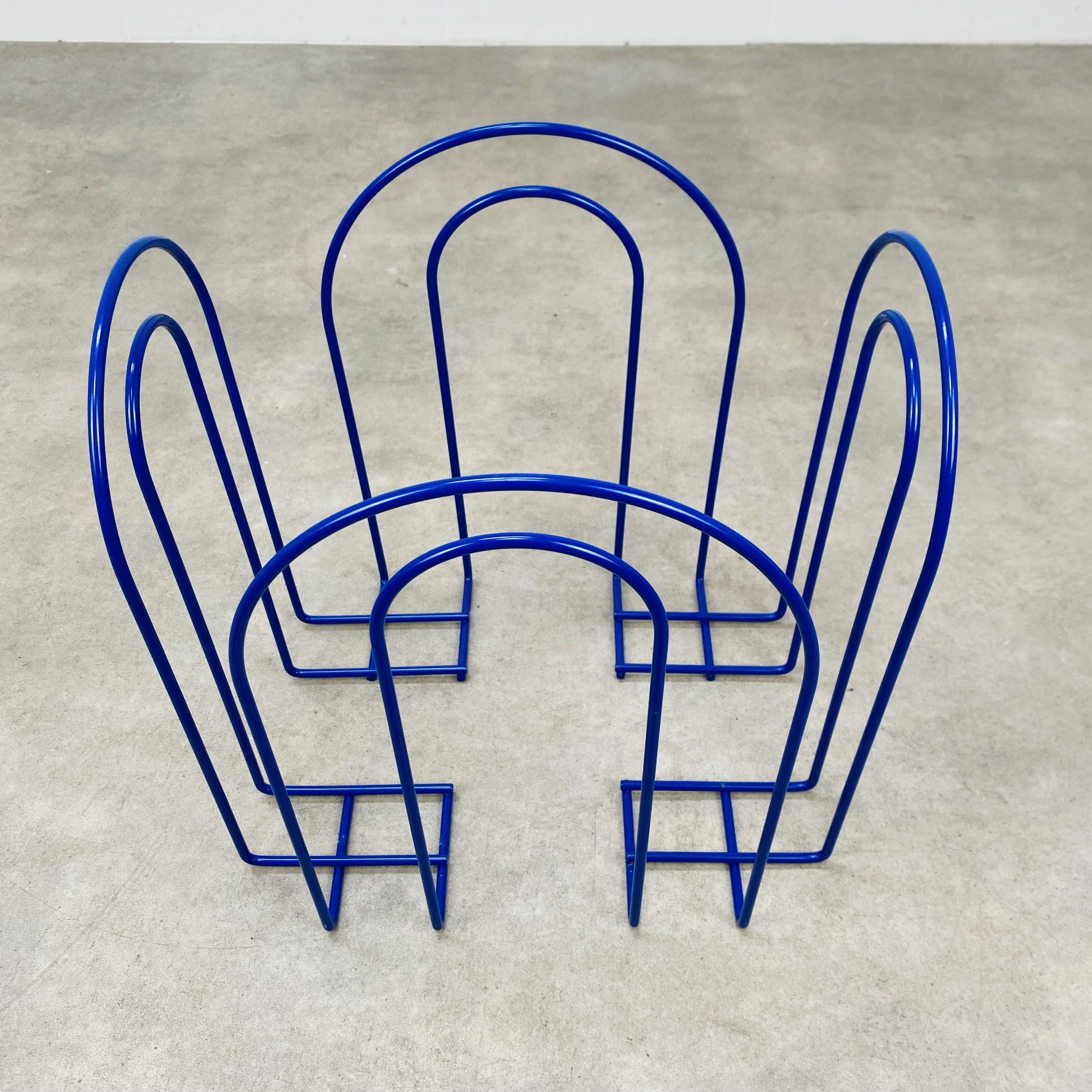 Metal magazine holder blue 80s postmodern vintage memphis