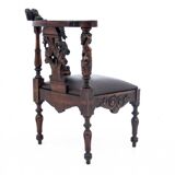 Fauteuil d'angle ancien, Europe occidentale, vers 1900.