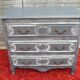Dresser vintage patina